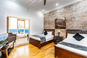 Steps from French Quarter w/ Private Terrace - 12 Guests
